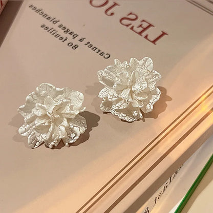 sengpan White Camellia Flower Earrings for Women Flower Earring 2024 New Modern Korean Fashion Cute Teens Girl Party Jewelry Accessories