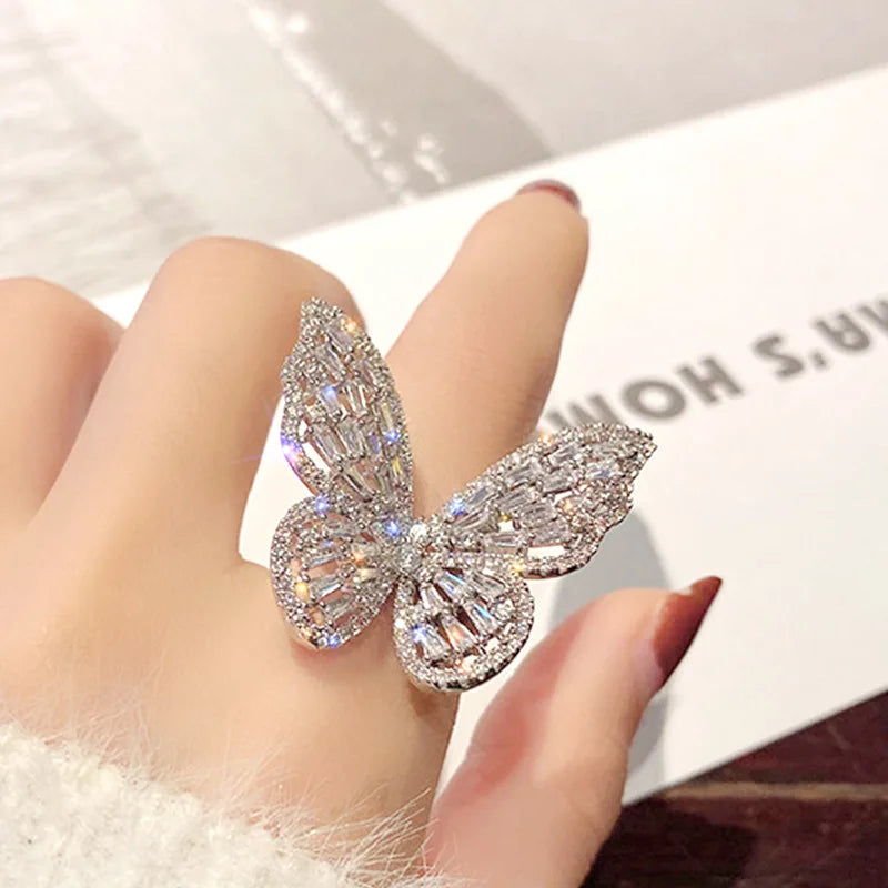 sengpan Trendy Shining Butterfly Adjustable Opening Ring For Women Crystal Acrylic Inlay Fashion Party Hand Accessories Jewelry