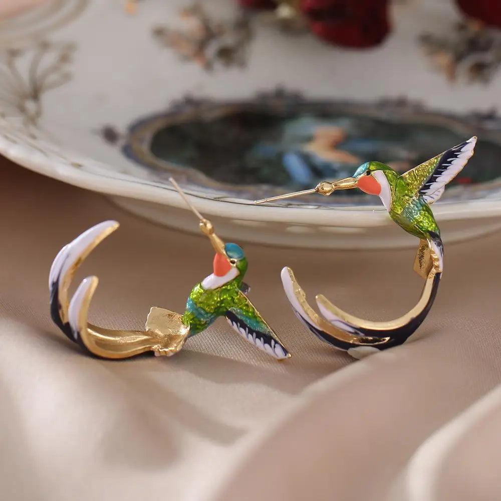 Lianfudai New Cute Hummingbird Dropping Oil Earrings for Women's Fashion and Minimalist Bird Earrings and Earrings