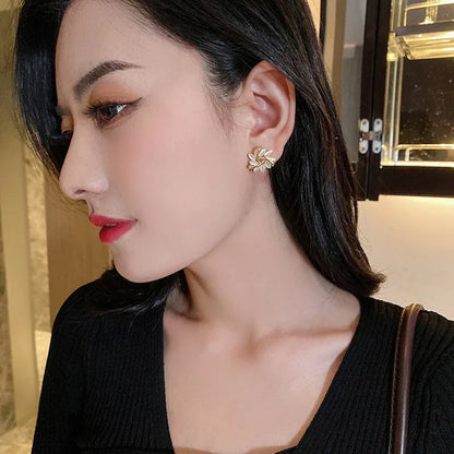 Lianfudai Elegant and Exquisite Opal Petal Circle Stud Earrings For Woman 2024 New Classic Jewelry Luxury Party Girl's Unusual Earrings