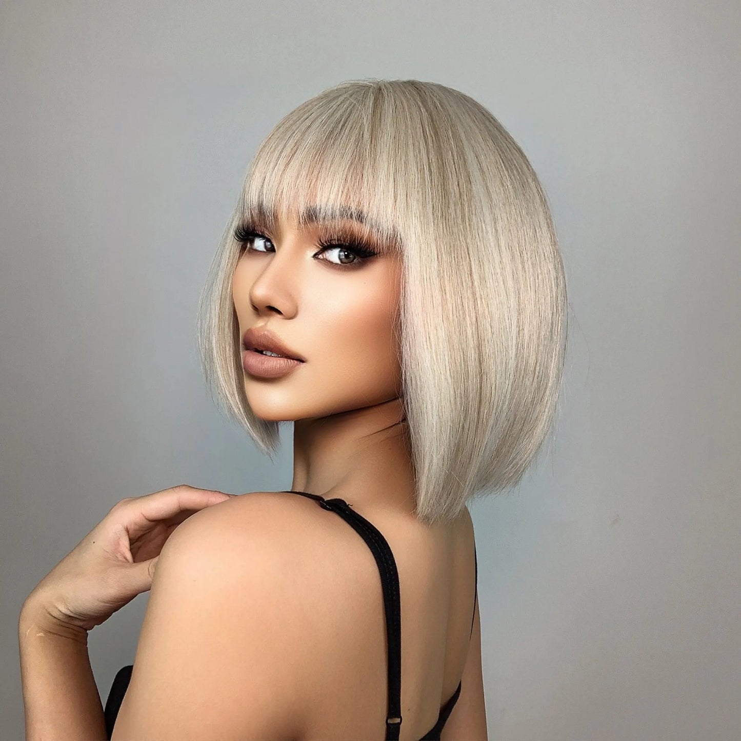 sengpan Short Straight White Platinum Wigs for Women Short Bob Synthetic Wig With Bangs Shoulder Length Heat Resistant Cosplay Wig