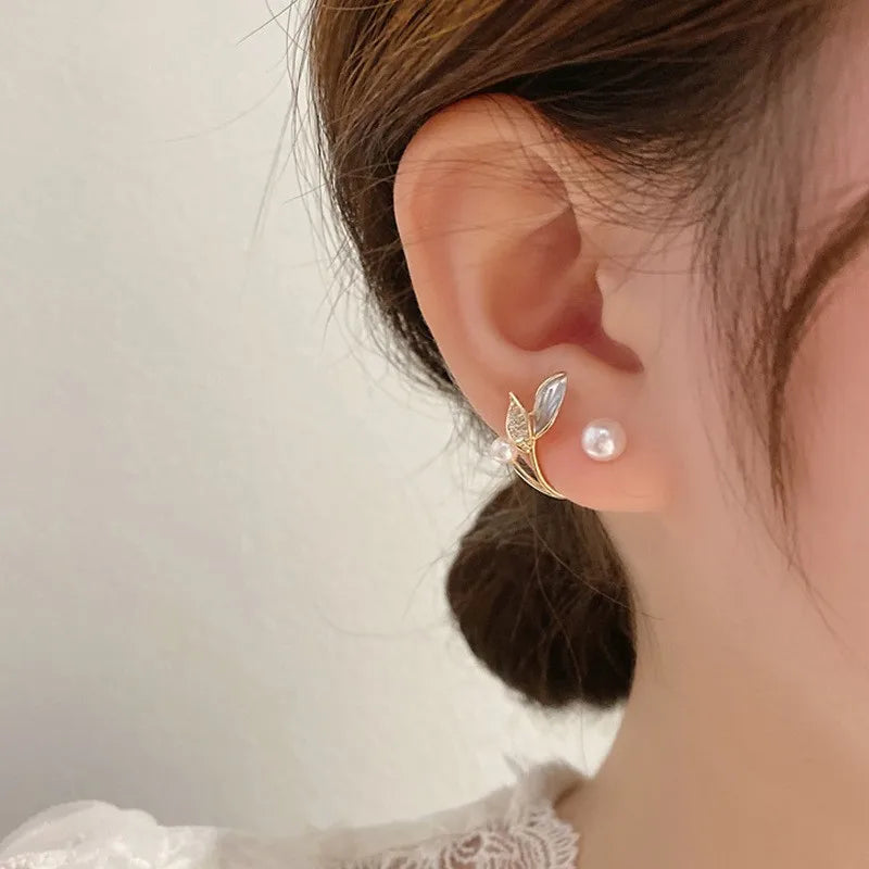 sengpan Korean Vintage Pearl Crystal Earrings For Women Jewelry High-class Luxury Zircon Flower Butterfly Leaf Women's Stud Earrings