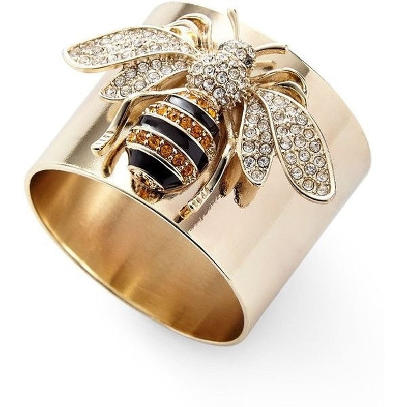 sengpan Exquisite Luxury Gold Colors Carved Bee Rings for Women Trendy Metal Inlaid White Stone Party Ring Engagement Jewelry Gift