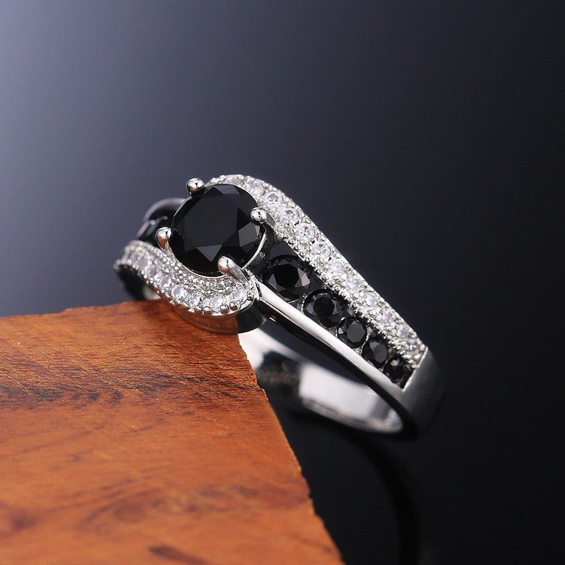 sengpan Personality Silver Color Black Stone Women Wedding Ring Dazzling Crystal Zircon Delicate Gift Top Quality Female Classic Jewelry