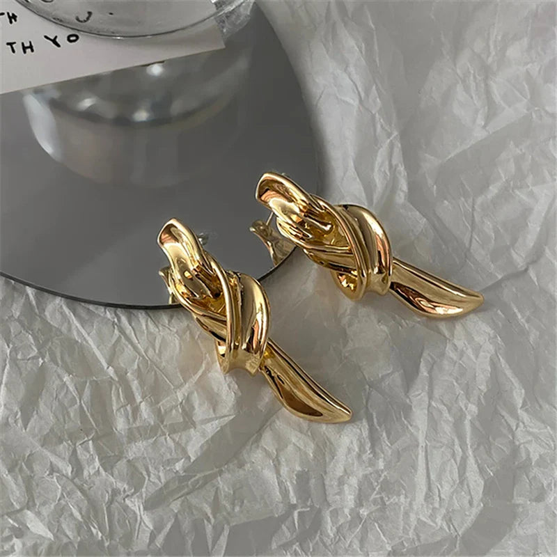 sengpan  knotted metal earrings for women fashion light luxury design temperament earrings