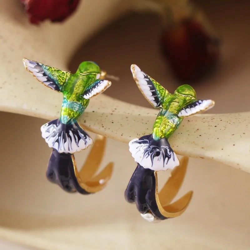 sengpan New Cute Hummingbird Dropping Oil Earrings for Women's Fashion and Minimalist Bird Earrings and Earrings