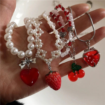 Lianfudai Y2K Strawberry Pendant Necklace Choker for Women Children Jewelry Imitation Pearl Neck Clavicle Chain Cute Accessories New