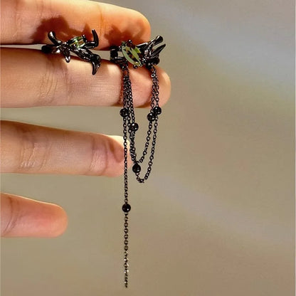 sengpan New Irregular Black Thorn Tassel Earbone Clip Earrings for Women Fake Piercing Asymmetric Black Green Zircon Chain Ear Jewelry