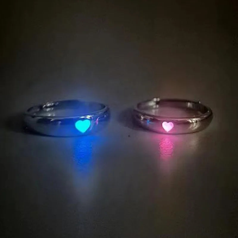 sengpan Luminous Love Heart Finger Ring Glow In Dark Fashion Adjustable Couples Rings Silver Color Pink Blue Light Jewelry Lover Gift