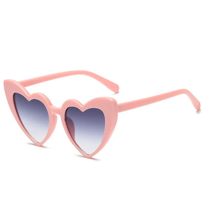 Lianfudai New Large heart Sunglasses Women Vintage Brand Designer Sun Glasses Shades Female UV400 hot sale Funny versatile sunglasses