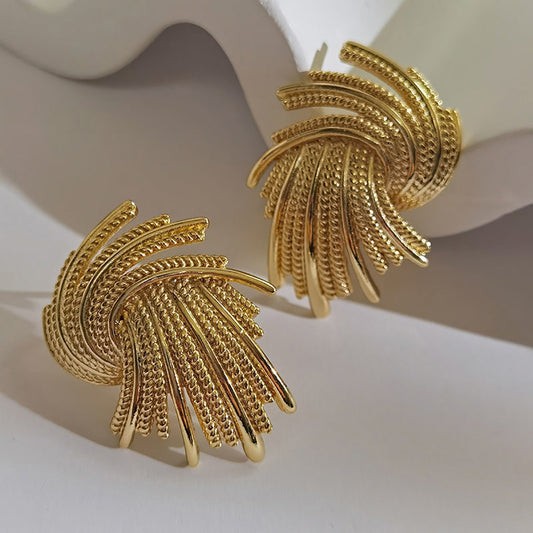 sengpan Punk Irregular Metal Twist Big Geometric Earrings Unique Gold Color Drop Earrings Women New Fashion Jewelry brincos