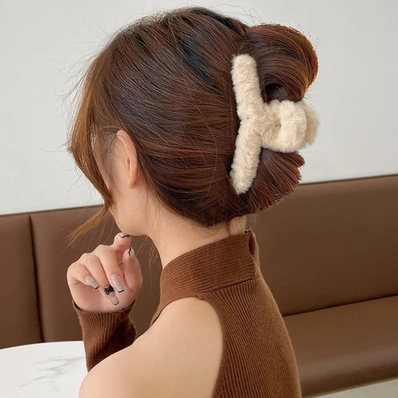 sengpan White Pink Plush Hair Claw Clips Faux Furry Elegant Acrylic Barrette for Women Winter Hair Clip Headwear Trendy Hair Accessories