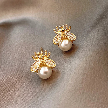 Lianfudai Cute New Flower Bee Asymmetric Earrings Fashion Zircon Earrings Jewelry Punk Lmitation Pearl Stud Earrings For Women Girls Gift