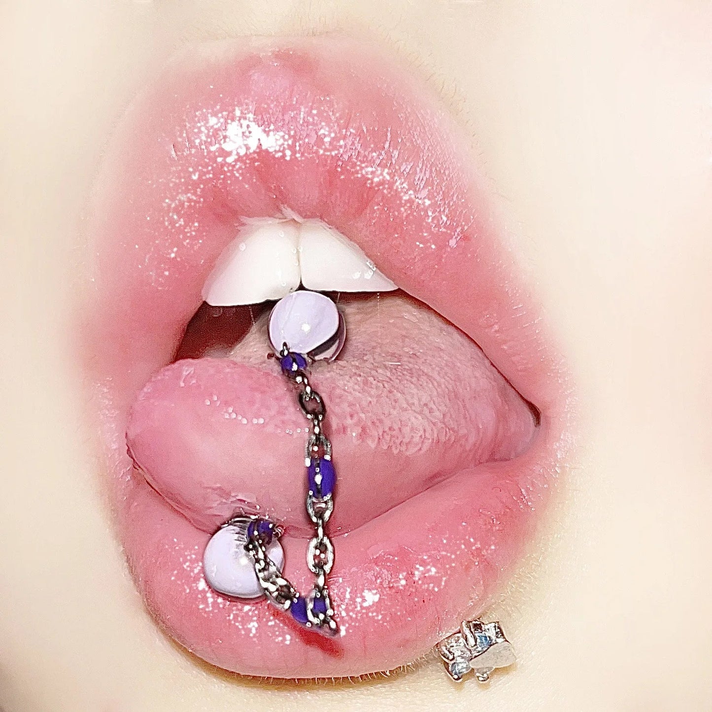 sengpan Punk Cute Chain Tongue Nail Detachable Drop Beads Acrylic Sweet Piercing Tongue Ring Body Accessories for Men Women