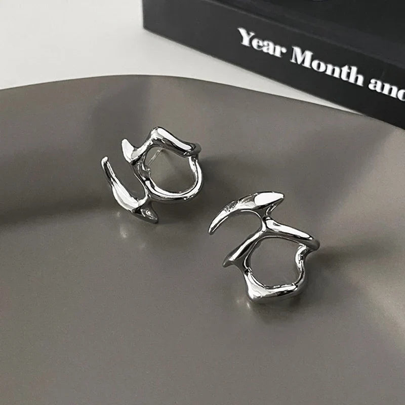 sengpan Simplicity Circular Metal Stud Earrings for Women Hollow Geometric Round Earrings Party Fashion Jewelry Minimalist Accessories