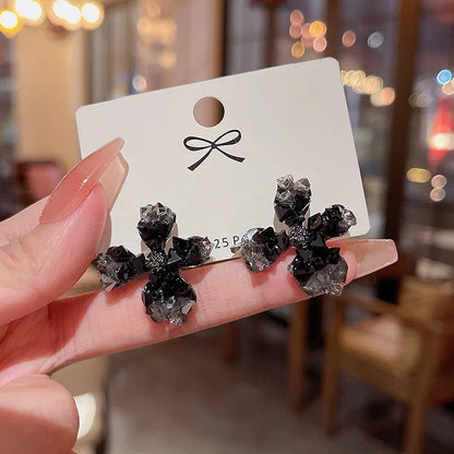 sengpan New Black Flower Earrings Design Light Luxury Sweet Earrings Women Blue Fashionable Elegant Jewelry Accessories Gifts ﻿