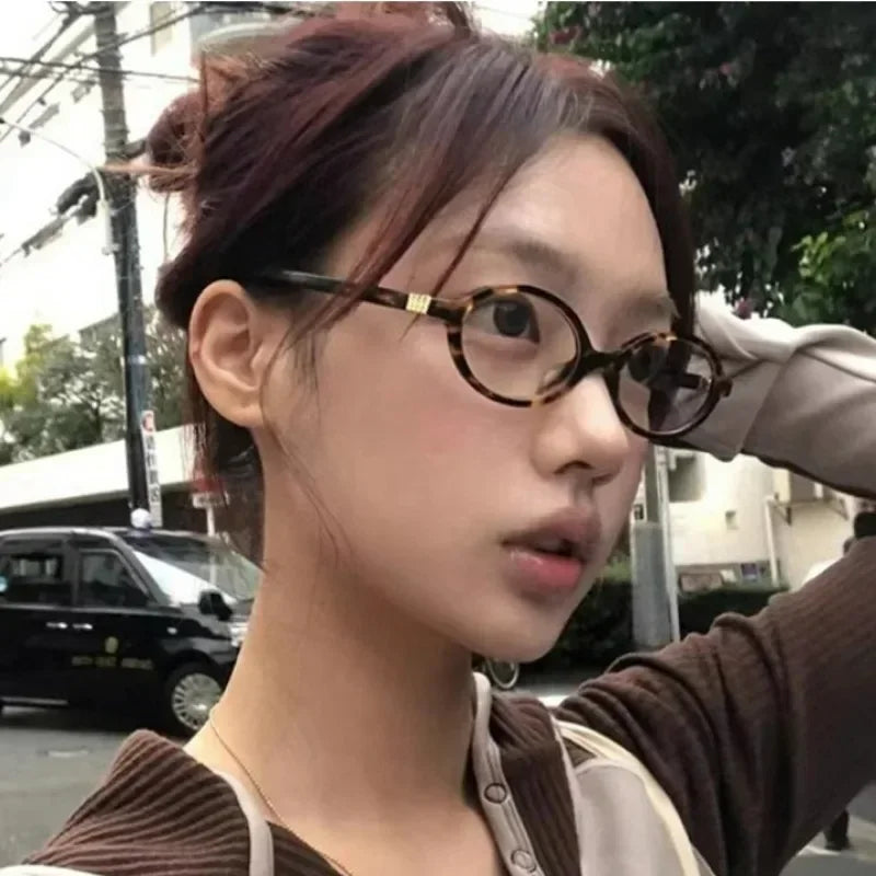 sengpan Y2K Retro Oval Frame Anti-Blue Light Glasses Sweet Cool Girls Black White Eye Glasses Vintage Simple Women Plain Glasses Eyewear