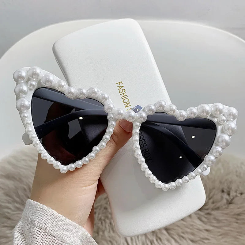 sengpan Fashion Retro Heart-Shaped Imitation Pearl Frame Sunglasses UV400 Women Cat Eye  Eyewear Trendy Beach Party  Sun Glasses