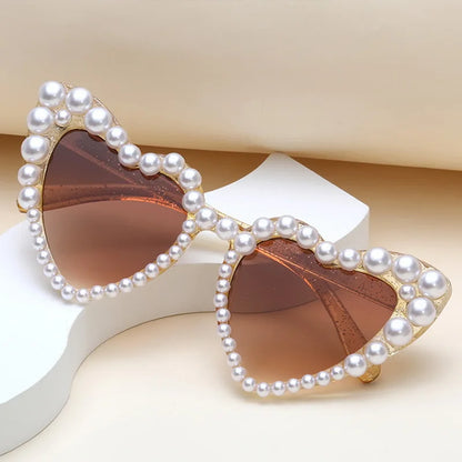 sengpan Fashion Retro Heart-Shaped Imitation Pearl Frame Sunglasses UV400 Women Cat Eye  Eyewear Trendy Beach Party  Sun Glasses