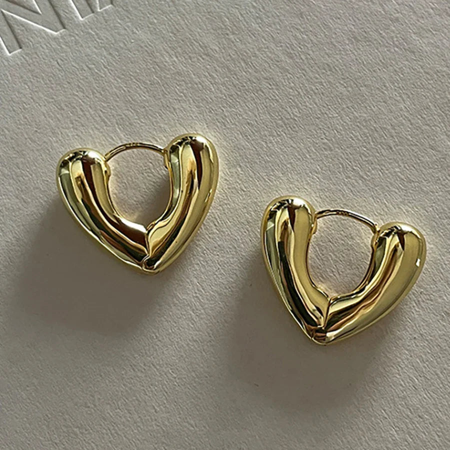 sengpan New Trendy Minimalist Golden Silver Heart Earrings for Women Exquisite Alloy Studs Niche Design Elegant Party Jewelry Gifts