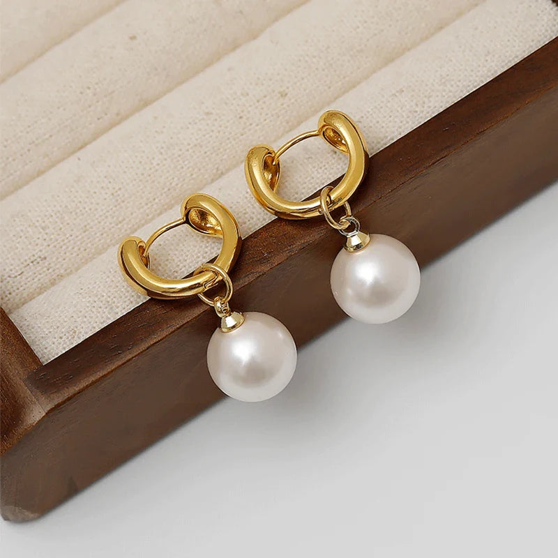 Lianfudai 2024 New Cute Pearl Studs Hoop Earrings for Women Silver Color Eardrop Minimalist Tiny Huggies Hoops Wedding Fashion Jewelry