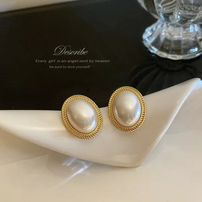 sengpan Temperament Pearls Earrings Lady Retro Oval Pearl Earrings Hoop Elegant Design Ear Rings Luxury Jewelry