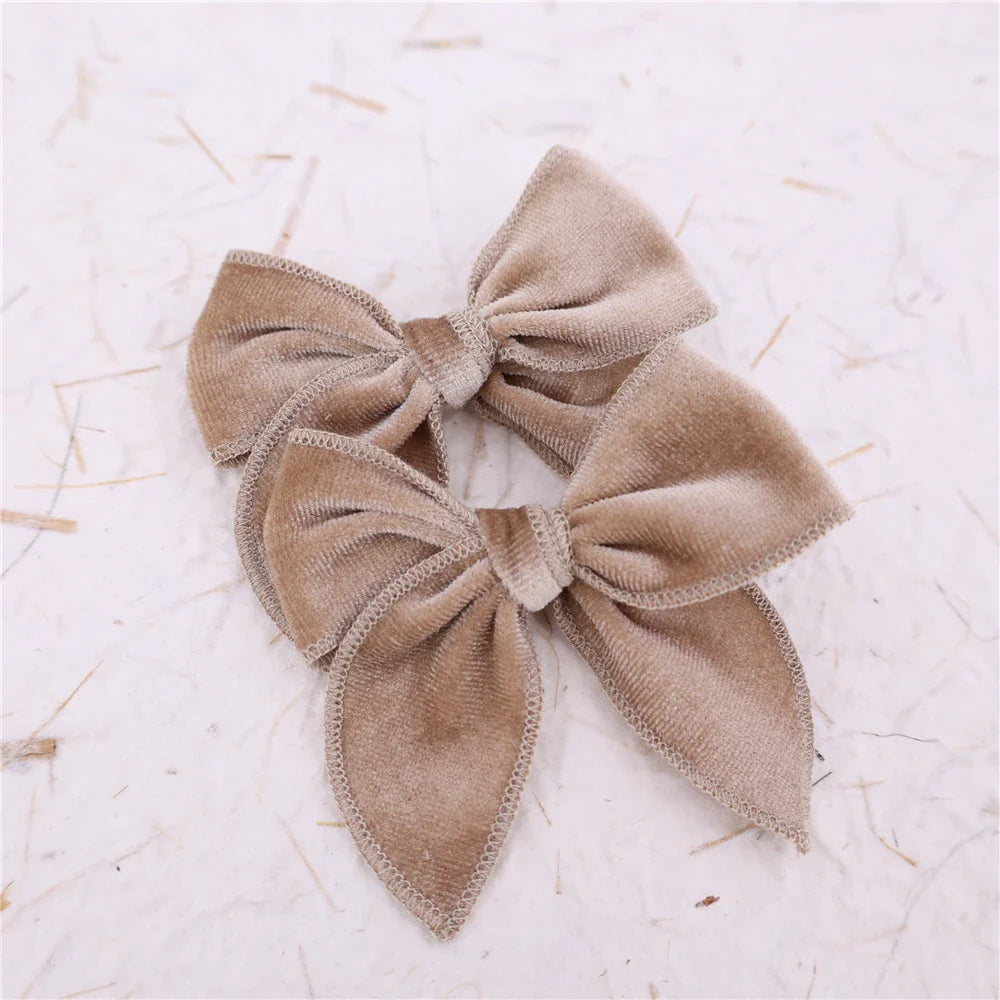 sengpan Small Velvet Fable Bow Hair Clips for Toddler Baby Girl Kids Christmas Velvet Hair Bow Alligator Clips Accessories