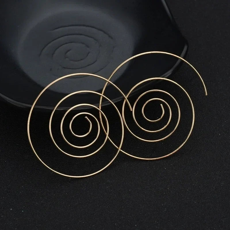 sengpan  Women Cute Unique Temperament Round Spiral Earrings Romantic Alloy Simplicity Aestheticism Geometric Dangler