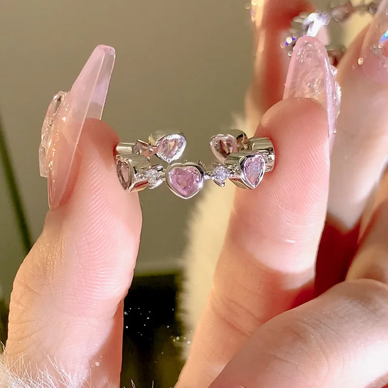 Lianfudai Pink Love Heart Rings for Women Opening Personality Thorn Finger Ring Fashion Sweet Girls Jewelry Wedding Party Accessories 2023