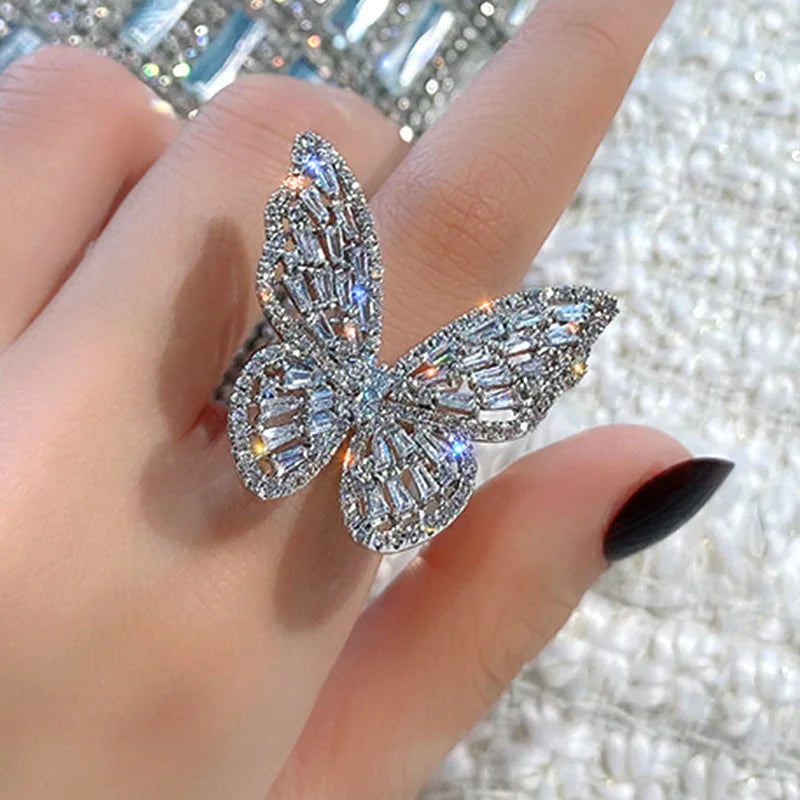 sengpan Trendy Shining Butterfly Adjustable Opening Ring For Women Crystal Acrylic Inlay Fashion Party Hand Accessories Jewelry