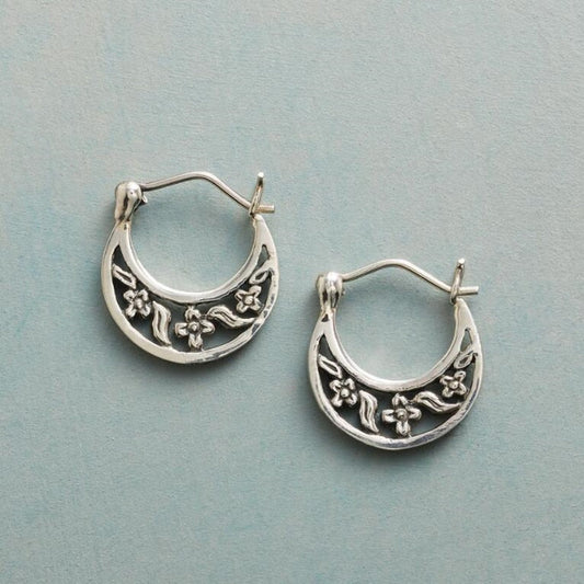 sengpan Vintage Simple Flower Earrings  Silver Color  Hoop Earrings for Women