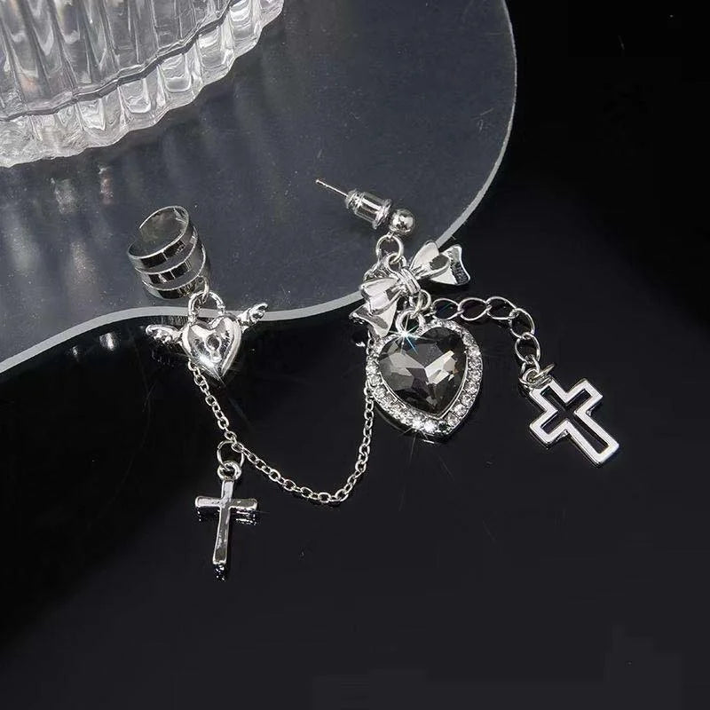 sengpan Punk Gothic Black Crystal Heart Cross Chain Ear Cuff for Men Women Hip Hop Metal Cross Ear Clip On Earrings Egirl Jewelry Gift