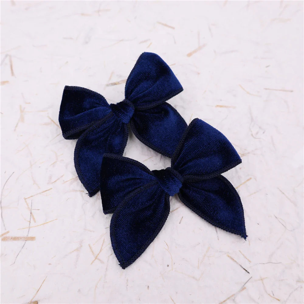 sengpan Small Velvet Fable Bow Hair Clips for Toddler Baby Girl Kids Christmas Velvet Hair Bow Alligator Clips Accessories