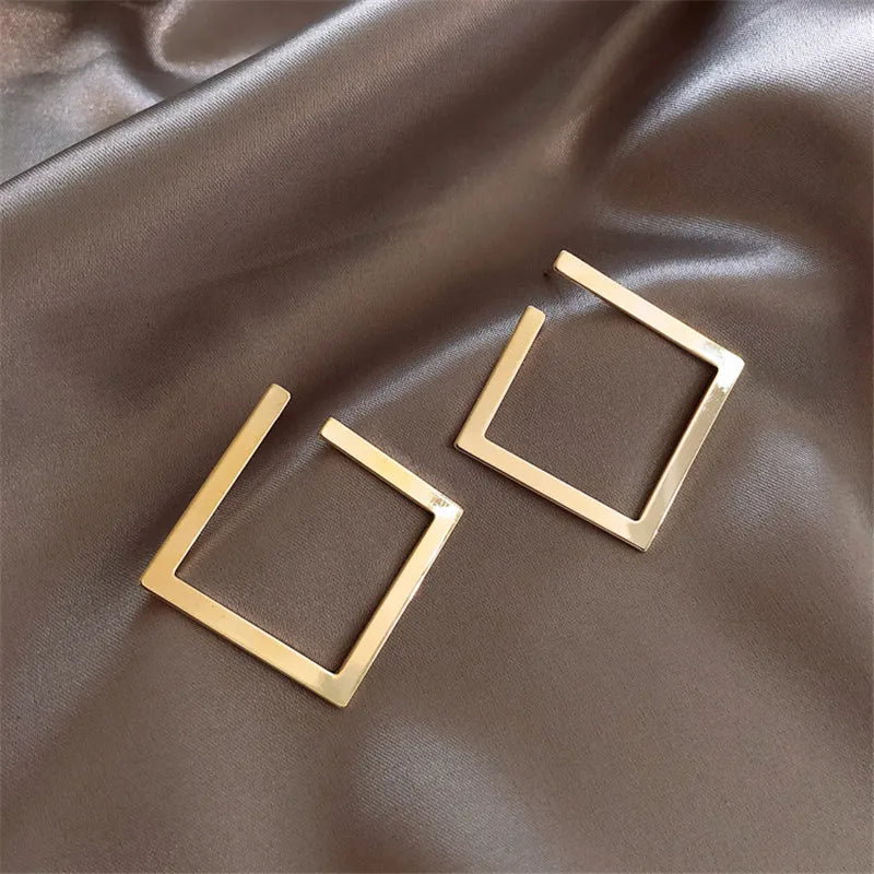 sengpan Minimalist Square Earrings Irregular Stud Earrings New Exaggerated Cold Wind Fashion Earring for Women Opening Accessories