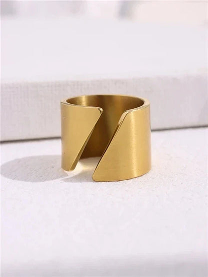 Lianfudai  NEW Exaggeration Punk Water Droplets Distortion Irregular Wide Version Gold Color Ring For Women Party Jewelry