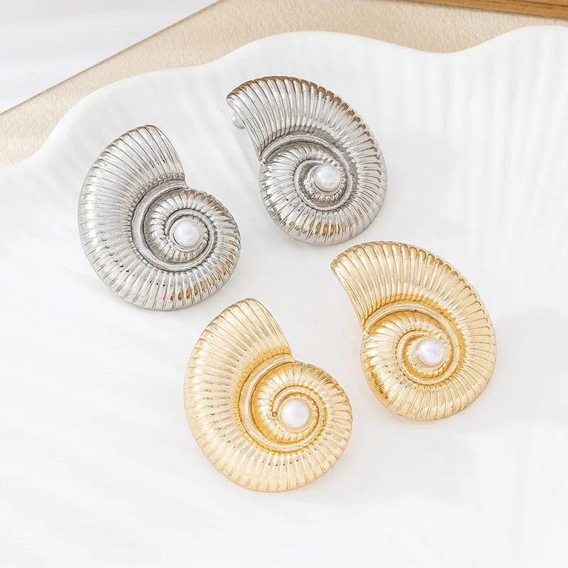 Lianfudai Spiral snail earrings imitation pearls high-end simple earrings fashionable retro ladies beautiful jewelry 2024