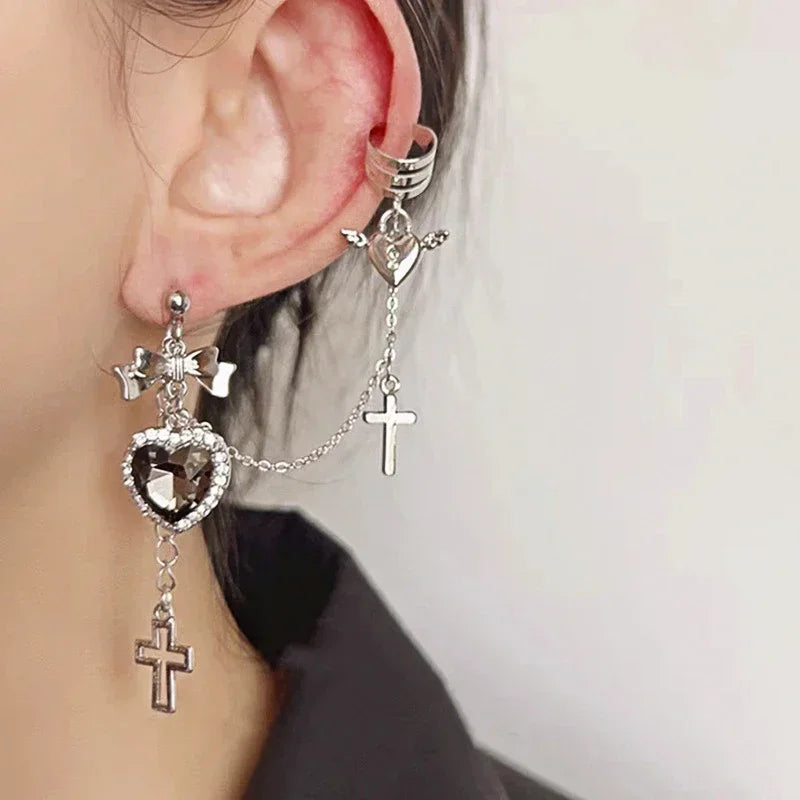 sengpan Punk Vintage Metal Cross Chain Black Crystal Heart Earrings Women Personalized Hip Hop One Piece Ear Bone Clips Party Jewelry