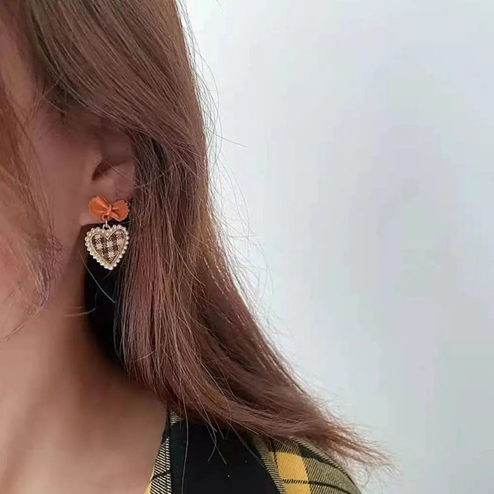 sengpan Bowknot Heart Resin Earrings Korean Classic Style Golden Peach Heart Stud Earrings For Woman Jewelry Valentine's Day present