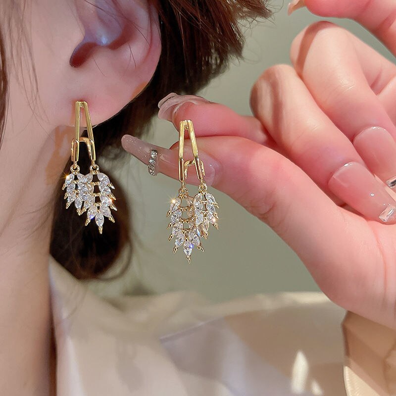 sengpan South Korea Geometric Love ONE BODY FASHION TEMPERAMENT Long Tassel Personality New Earrings