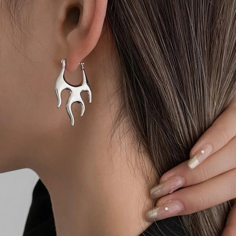 sengpan New Punk Flame Shape Hoop Earrings for Women Design Unique Stud Cold Air Earrings Ear Buckle Lady Fashion Jewelry Hiphop Gifts