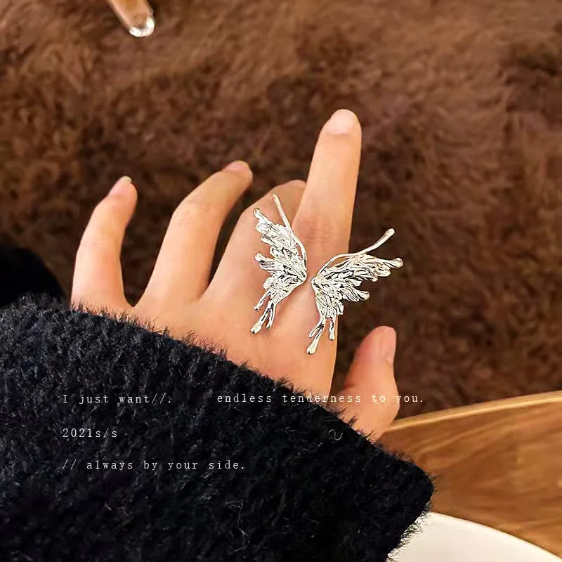 sengpan Trendy Shining Butterfly Adjustable Opening Ring For Women Crystal Acrylic Inlay Fashion Party Hand Accessories Jewelry