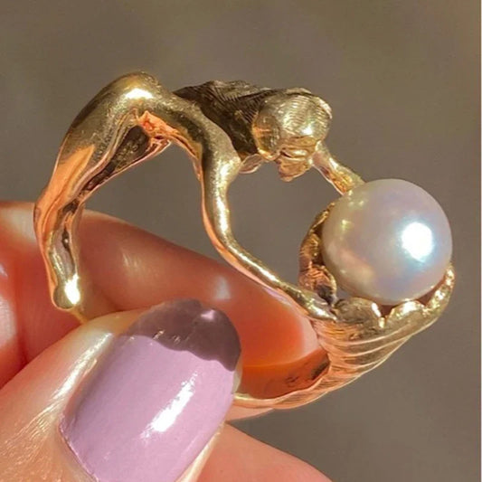 sengpan Ins Stainless Steel 18-K Gold Plated Hug Ring Vintage Hug Baroque Pearl Rings For Women Girls Fashion Jewelry Gift