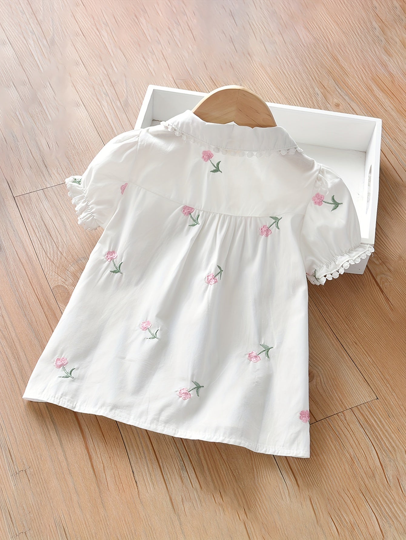 Cotton Girls Ditsy Floral Short Sleeve Blouse Shirt - Embroidered Lapel Collar, Regular Fit, Non-Stretch Fabric, Cute Doll Collar Design, Perfect for Summer Casual Wear