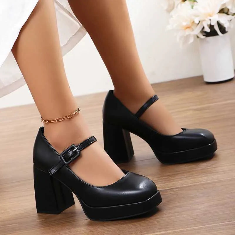 Dress Shoes  Summer Womens New Fashion Button Designer Thick Sole Square Root Sandals Casual Party High Heels H240527 T4SX