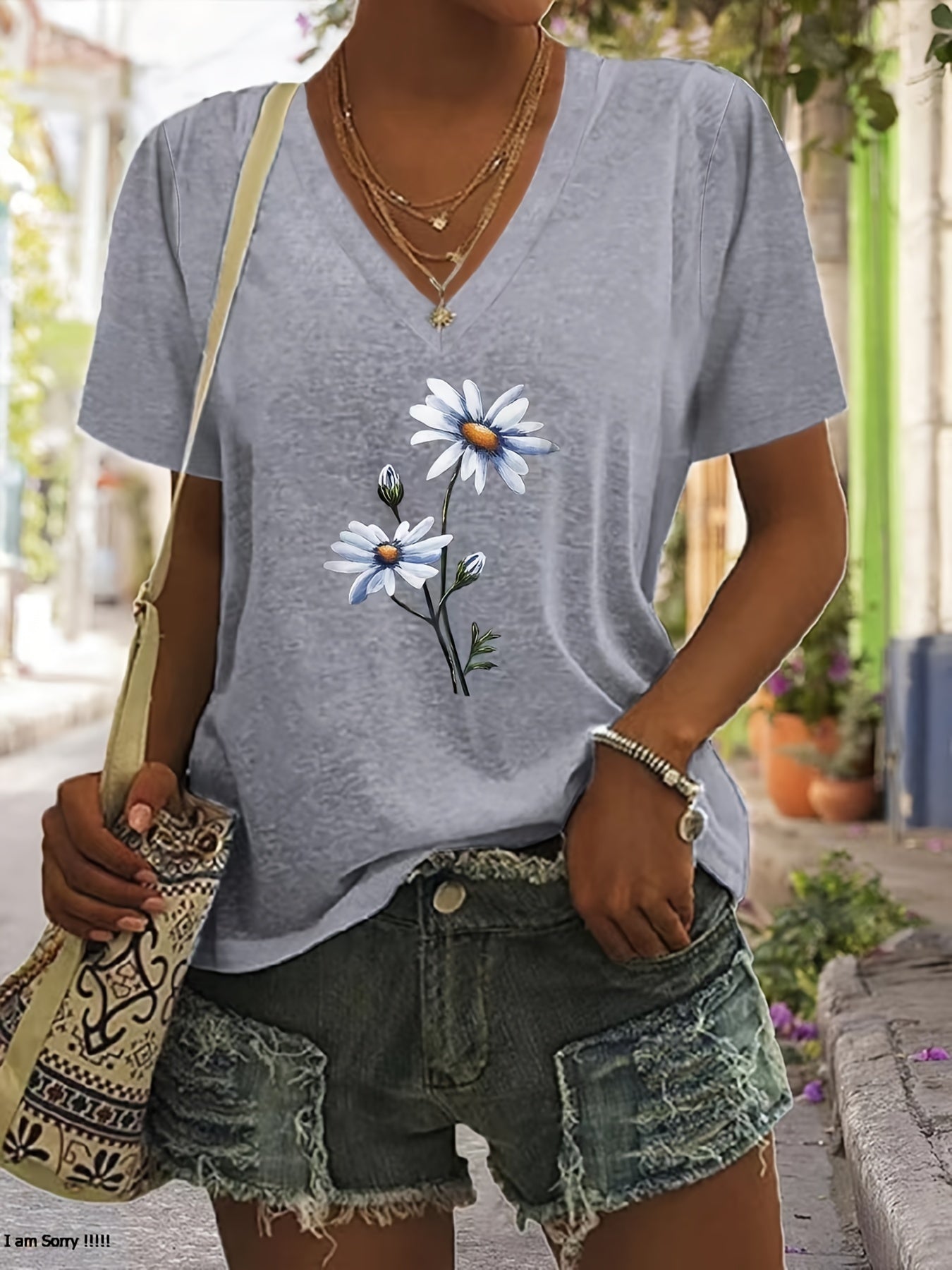 Fashionable Floral Print V-Neck T-Shirt - Lightweight & Breathable Summer Casual Wear - Perfect for Trendy Women