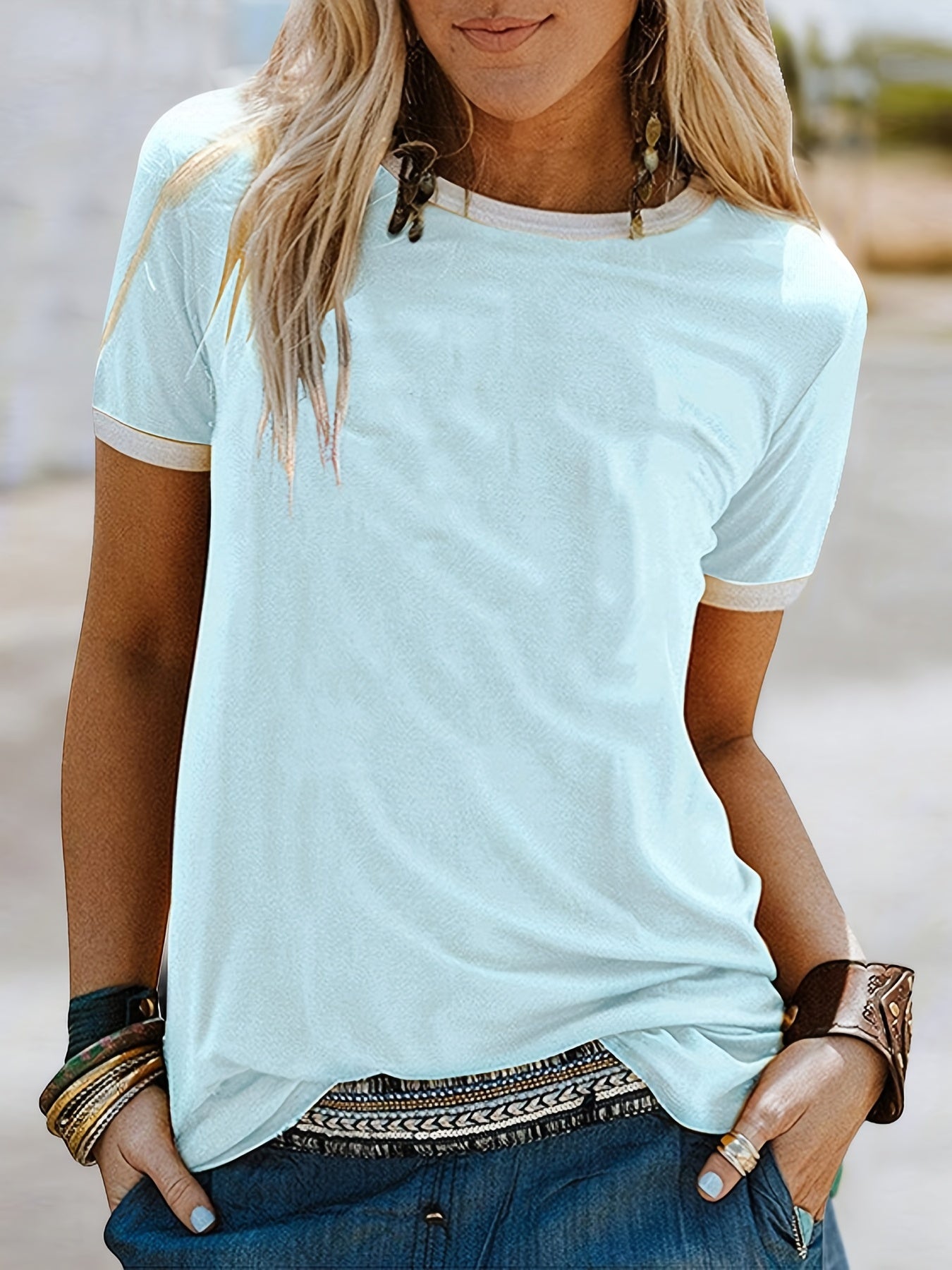 Womens Lightweight Crew Neck T-Shirt - Comfortable & Stylish Loose Fit - Versatile Summer Short Sleeve Top - Everyday Essential