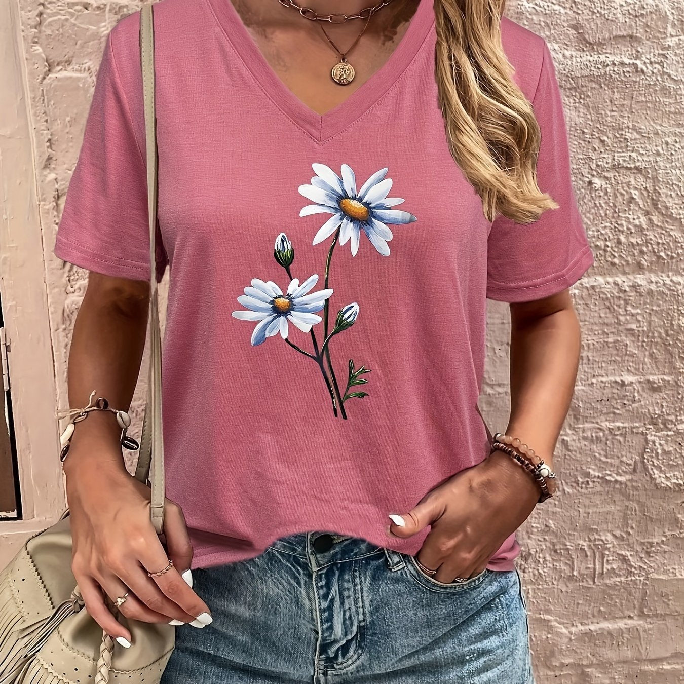 Fashionable Floral Print V-Neck T-Shirt - Lightweight & Breathable Summer Casual Wear - Perfect for Trendy Women