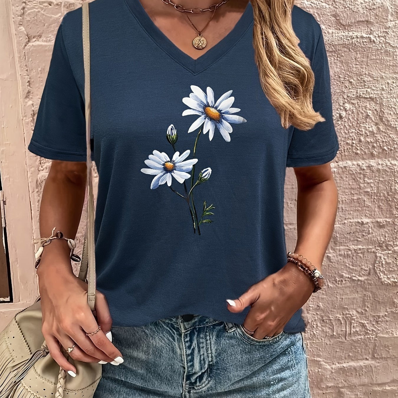 Fashionable Floral Print V-Neck T-Shirt - Lightweight & Breathable Summer Casual Wear - Perfect for Trendy Women