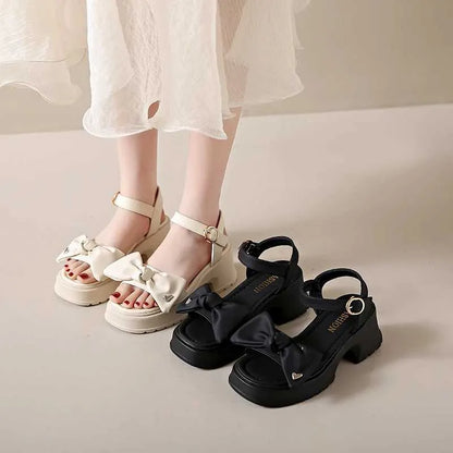 Dress Shoes Fairy style thick soled sandals suitable for women to wear new feet the summer of  with fashionable beach shoes H240527