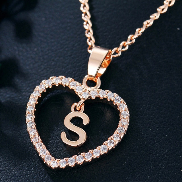 sengpan Womens Jewelry Name Initials Heart Pendant Necklace 26 Letters Zircon Love Necklaces Girls Gifts the First Letter Accessories